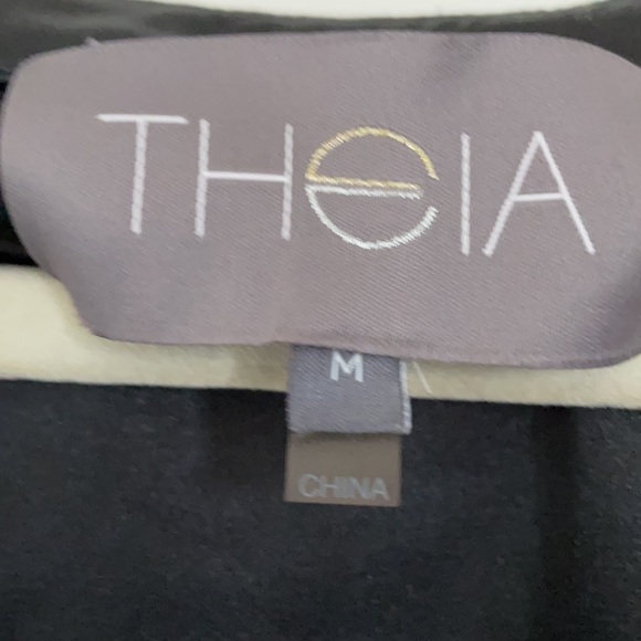 Theia Couture silk tunic with jewels. Size Medium - Picture 6 of 7
